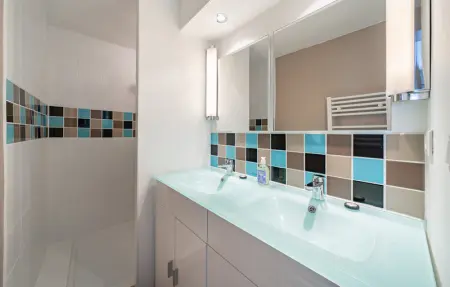 House with pool panoramic view, Maison 10 personnes à Saint Cézaire sur Siag - Photo 23