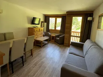 Apartamento en Belle Plagne,Appartement spacieux au pied des pistes avec piscine, sauna et balcon, Belle Plagne. FR-1-181-2812 N°1002308