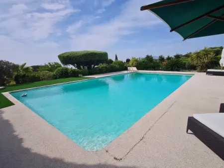 Maison à Grimaud, Villa 5 pièces + 2 chambres indépendantes - Piscine privée, jardin, climatisation, Wi-Fi - L1002932