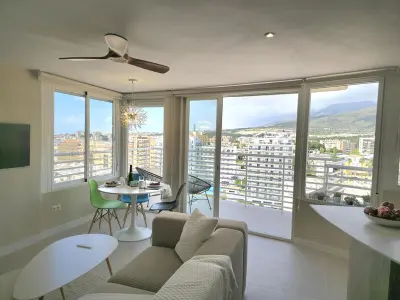 Appartement à Torremolinos, Torremolinos : Luxe et confort, balcon ensoleillé, vue magnifique - L1003084