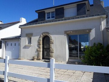 Location Maison à Ploemeur,Maison spacieuse 10 pers. à 100m plage avec jardin, terrasse et WIFI FR-1-184-214 N°1003094