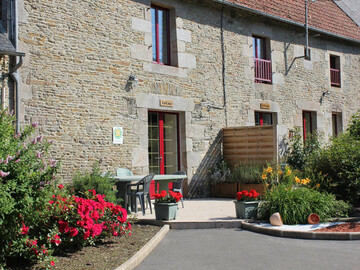 Location Gite à Pontorson,Charmante Maison Mitoyenne avec Jardin, Terrasse et Parking à Pontorson, Près du Mont-Saint-Michel FR-1-362-843 N°1003315