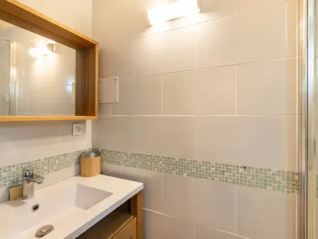 Chaleureux Appartement à Eaux-Bonnes, 2 Chambres, Résidence Tranquille, Idéal Été/Hiver - Photo 11