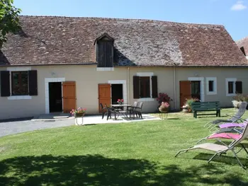 Casa rural en Mareil sur Loir,Maison familiale avec jardin clos, proche des activités et loisirs, internet inclus FR-1-410-129 N°1003485