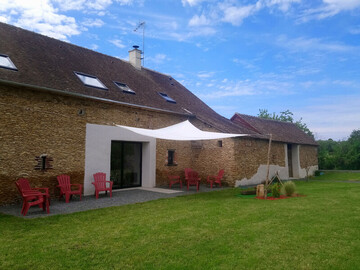 Location Gîte in Savigné l'Évêque,Fermette de charme rénovée avec grand terrain, 5 chambres, proche du circuit 24H du Mans FR-1-410-304 N°1003487