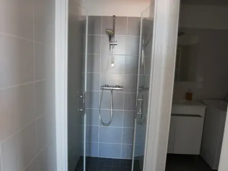 Appartement T2 avec terrasse, parking et à proximité des commodités à Saint-Gilles-Croix-de-Vie - Photo 10