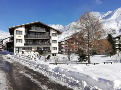 Appartement à Saas Fee, Floralpina CH3906.1166.1 N°1003812