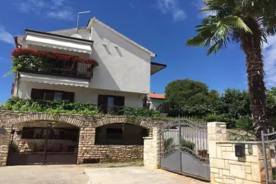 Maison à Novigrad, 94569 - L1003985