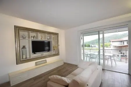 Lavinia's Apartment 6, Maison 6 personnes à Meina - Photo 6