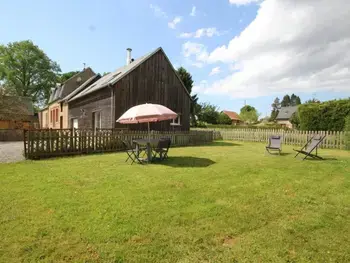 Gîte in La Lucerne d'Outremer,Maison verdoyante avec jardin, proche Mont St-Michel, idéale famille et animaux admis FR-1-362-712 N°1004041