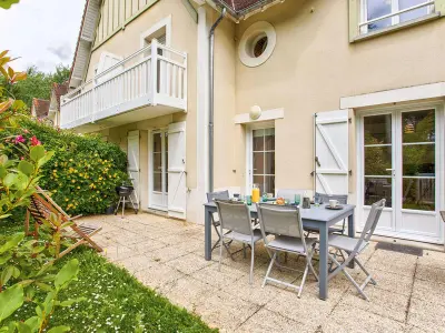 Haus in Merville Franceville Plage,Maison de vacances pour 6 personnes à 600m de la plage avec terrasse et jardin, idéale en famille FR-1-788-13 N°1004330