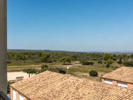Charmant 2 Pièces avec Piscine, Parking Privé à 10 min de la Plage - Saint Pierre La Mer - Photo 2