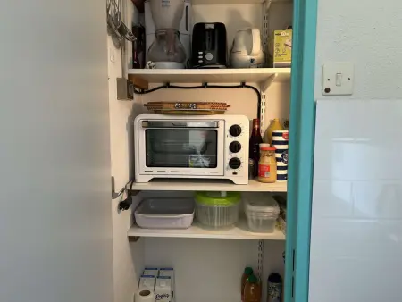 Charmant 2 Pièces avec Piscine, Parking Privé à 10 min de la Plage - Saint Pierre La Mer - Photo 6