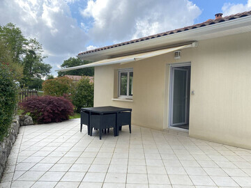 Location Appartement à Urt,Charmant T2 avec piscine près de Bayonne - 3 couchages, terrasse, Wi-Fi, calme FR-1-495-139 N°1004415