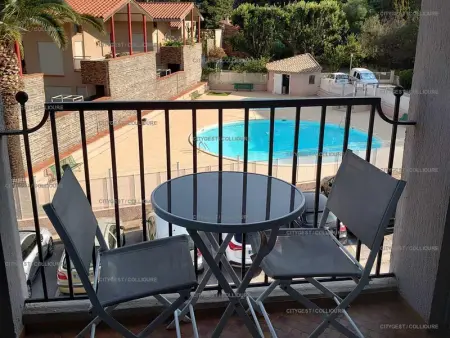 Appartement à Collioure, Appartement Rénové avec Piscine, Parking, et Terrasse Proche Plage à Collioure - L1004420