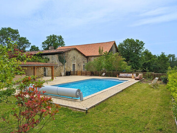 Location Cottage in Bazac,Gîte familial avec piscine privative, grand jardin et recharge voiture électrique, près d'Aubeterre-sur-Dronne FR-1-653-256 N°1004431