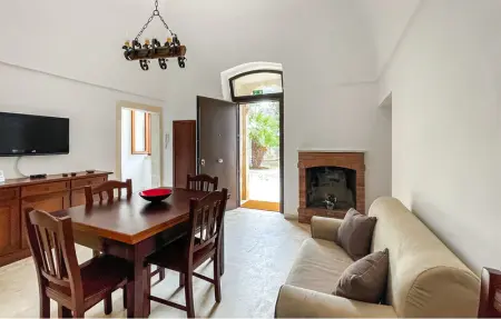 Location Maison 6 personnes à Noci - Photo 2