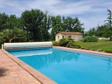 Location Casa rural en Saint Aulaye Puymangou,Gîte de charme avec piscine en Dordogne: tranquillité et confort pour 4 personnes FR-1-616-380 N°1004602