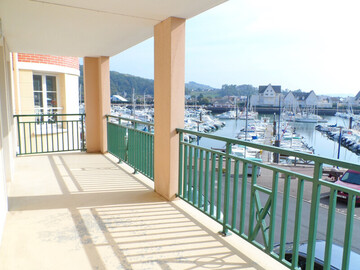 Location Appartement à Dives sur Mer,Bel appartement 3 pièces, vue port, balcon sud, proche plage, animaux acceptés FR-1-487-283 N°1005094