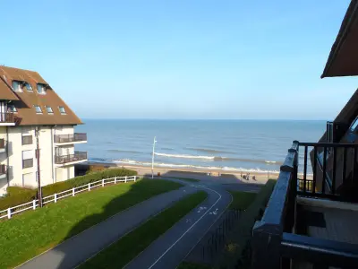 Appartement à Cabourg, Cabourg: Appartement 2 pièces proche plage avec piscine et parking - L1005109