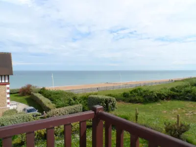 Appartement à Cabourg, CABOURG - Appartement 3 pièces proche plage avec piscine et tennis - L1005113