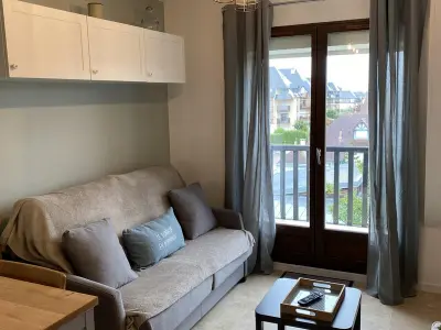 Appartement à Cabourg, Appartement rénové proche plage et thalasso, 2 pièces, balcon, Wifi, TV, équipements bébé - Cabourg - L1005131