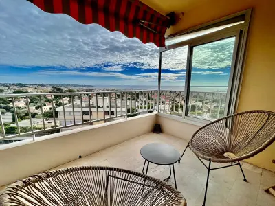 Appartement à Antibes, Magnifique appartement 2 chambres avec piscine et parking à Antibes - L1005152