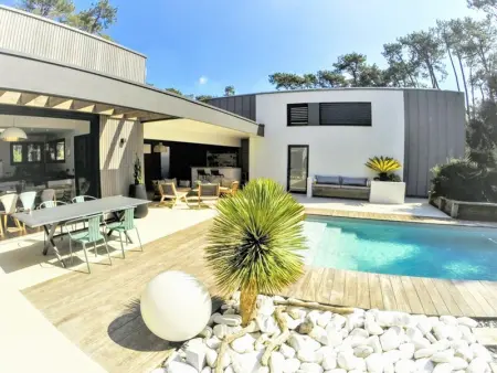 Villa d'Architecte avec Piscine Chauffée, Terrasse et Services Hôteliers à Soorts-Hossegor - Photo 1