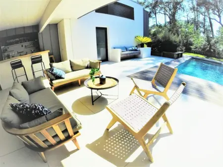 Villa d'Architecte avec Piscine Chauffée, Terrasse et Services Hôteliers à Soorts-Hossegor - Photo 4