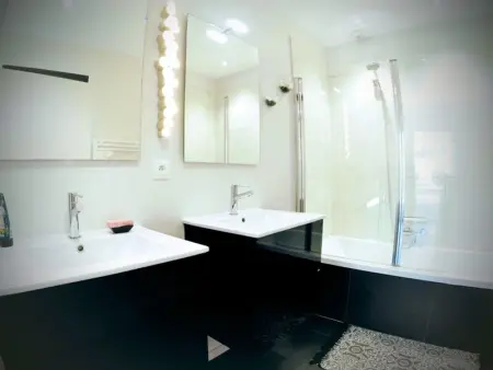 Villa d'Architecte avec Piscine Chauffée, Terrasse et Services Hôteliers à Soorts-Hossegor - Photo 6