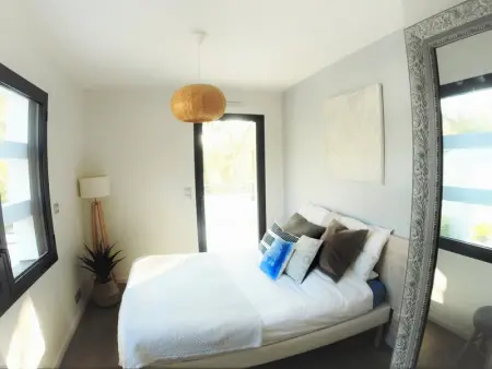 Villa d'Architecte avec Piscine Chauffée, Terrasse et Services Hôteliers à Soorts-Hossegor - Photo 9