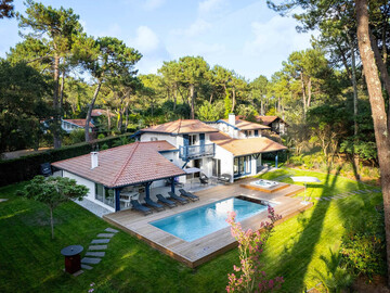 Location Villa à Hossegor,Villa de luxe avec piscine chauffée, jacuzzi, sauna au cœur de la forêt des Landes FR-1-791-24 N°1005166