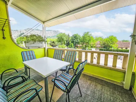 Appartement à Omiš, Dajak - L1005210