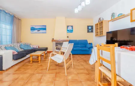 Location Maison 7 personnes à Cunit - Photo 2