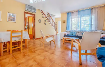 Location Maison 7 personnes à Cunit - Photo 3