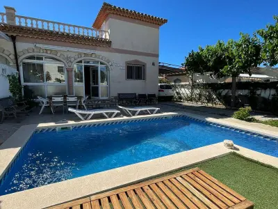 Maison à Miami Platja, Maison paisible à Miami Playa avec piscine privée, barbecue et parking - L1005284