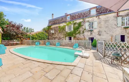 Location Maison 12 personnes à Couhe - Photo 7