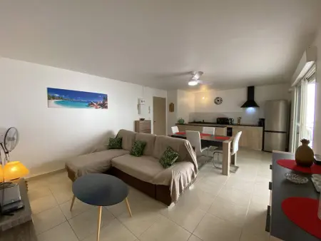 Charmant T3 Climatisé à deux pas de la Marina avec Parking et Terrasse - Photo 1