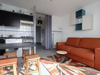 Apartment in Ciboure,Studio à Ciboure, proche plage et commerces, 2 personnes FR-1-792-28 N°1005639