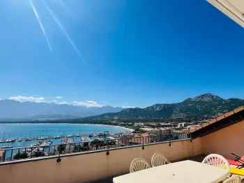 Appartement à Calvi, Appartement 4 pièces avec terrasse, proche plage, garage privatif, linge inclus - L1005865