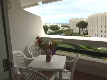 Appartement à La Grande Motte, Studio cabine lumineux 4 pers avec loggia, à 2 pas de la plage et parking privé - La Grande Motte - L1005884