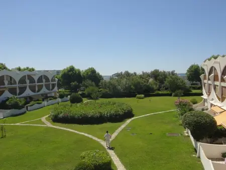 Appartement à La Grande Motte, Appartement Familial 2 Ch. à 50m de la Plage avec Parking, La Grande Motte - L1005892