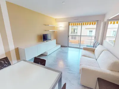 Appartement à Menton, Superbe 3P avec Terrasse, Plein Centre de Menton, Proche Mer et Commerces - L1005972