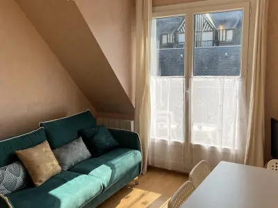 Appartement à Cabourg, Appartement T3 cosy, proche plage et thalasso, avec balcon et équipements modernes, WiFi inclus - L1006101
