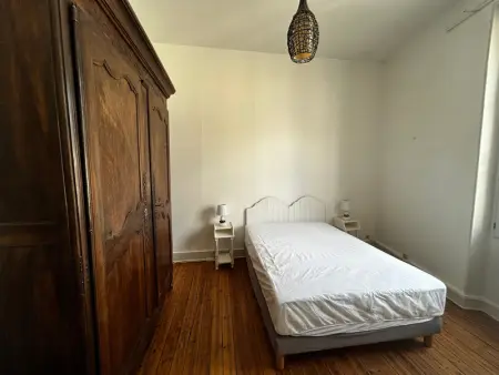 Charmant T2 en centre-ville, 1er étage, La Roche-Posay, pour 4 pers, animaux bienvenus - Photo 6