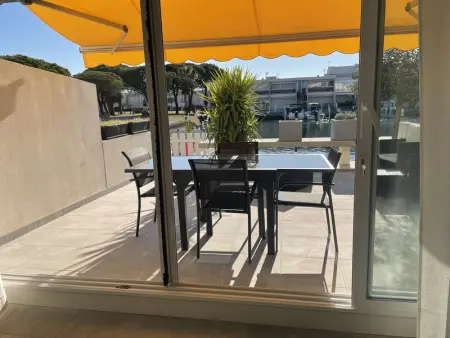 Appartement à Port Camargue, Marina 3P avec clim, terrasse, quai privatif, proche plage - 6 couchages - L1006199