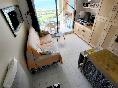 Appartement à Six Fours les Plages, T3 avec piscine, tennis, climatisation, parking à 200 m des plages - L1006279