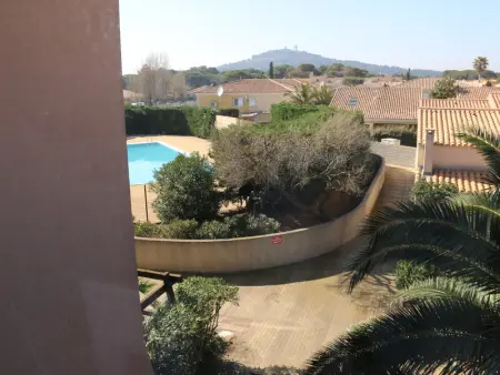 Studio rénové pour 2 personnes avec accès piscine, parking privé et proche des commodités - Photo 1