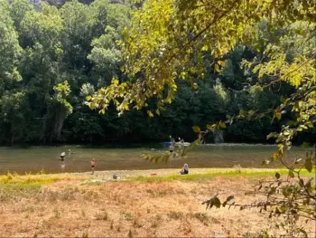 Chalet à Cornillon,Camping Les Bords de Cèze - Grand chalet avec salle de bain et cuisine 1/2 pers 1280859 N°1006449