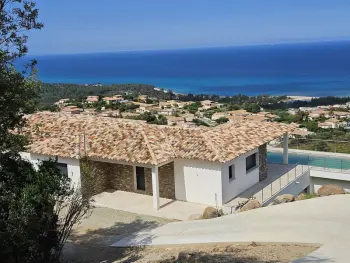 Villa à Sari Solenzara,Maison moderne neuve avec piscine privée, clim et WiFi à Solenzara FR-1-394-389 N°1006623